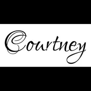 Meet your Posher, Courtney